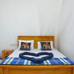 Lily's Garden Bed & Breakfast Sigiriya